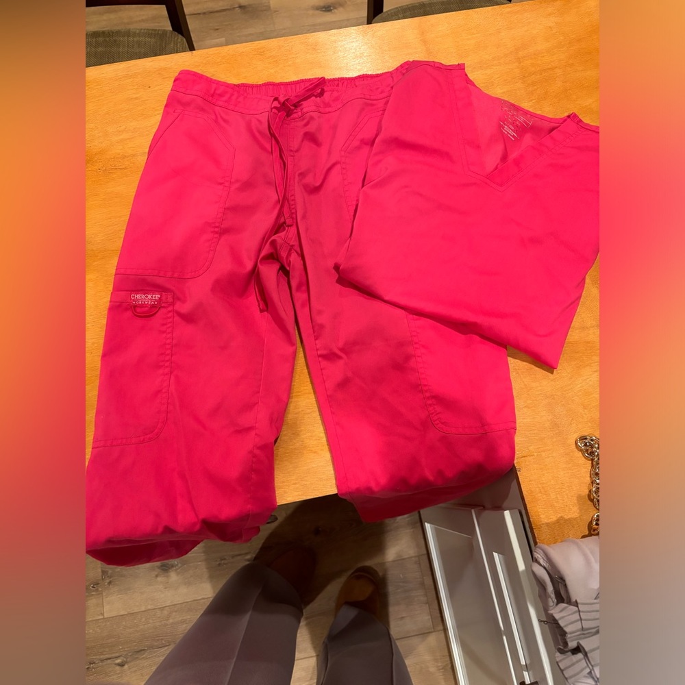 Scrubs lot - Cherokee sets, Mandala top